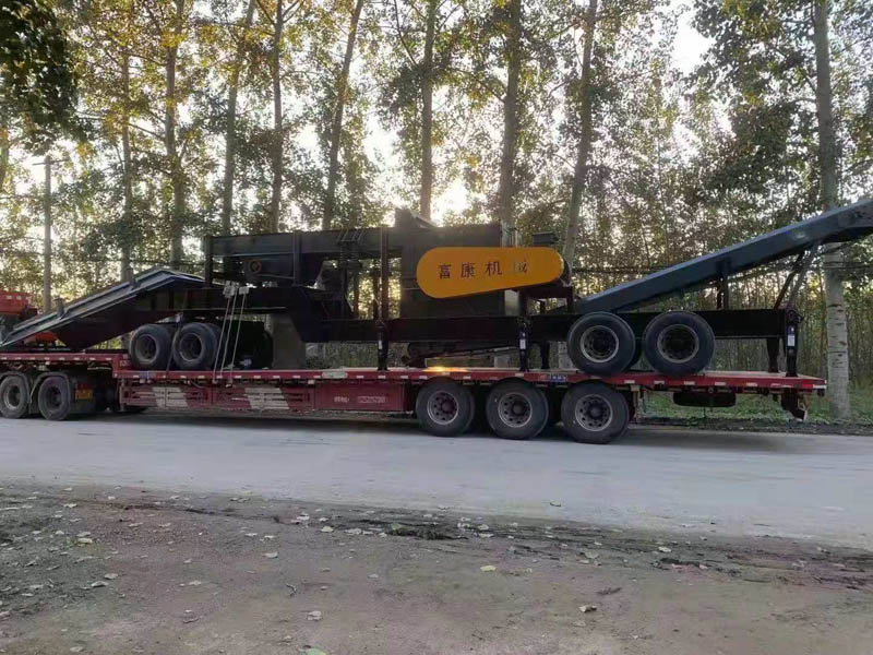 移動煤炭破碎機廠家發往內蒙