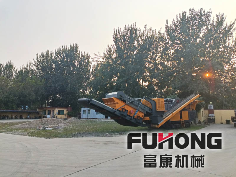 移動式破碎站9.13 (3).jpg 移動式破碎站9.13 (3).jpg